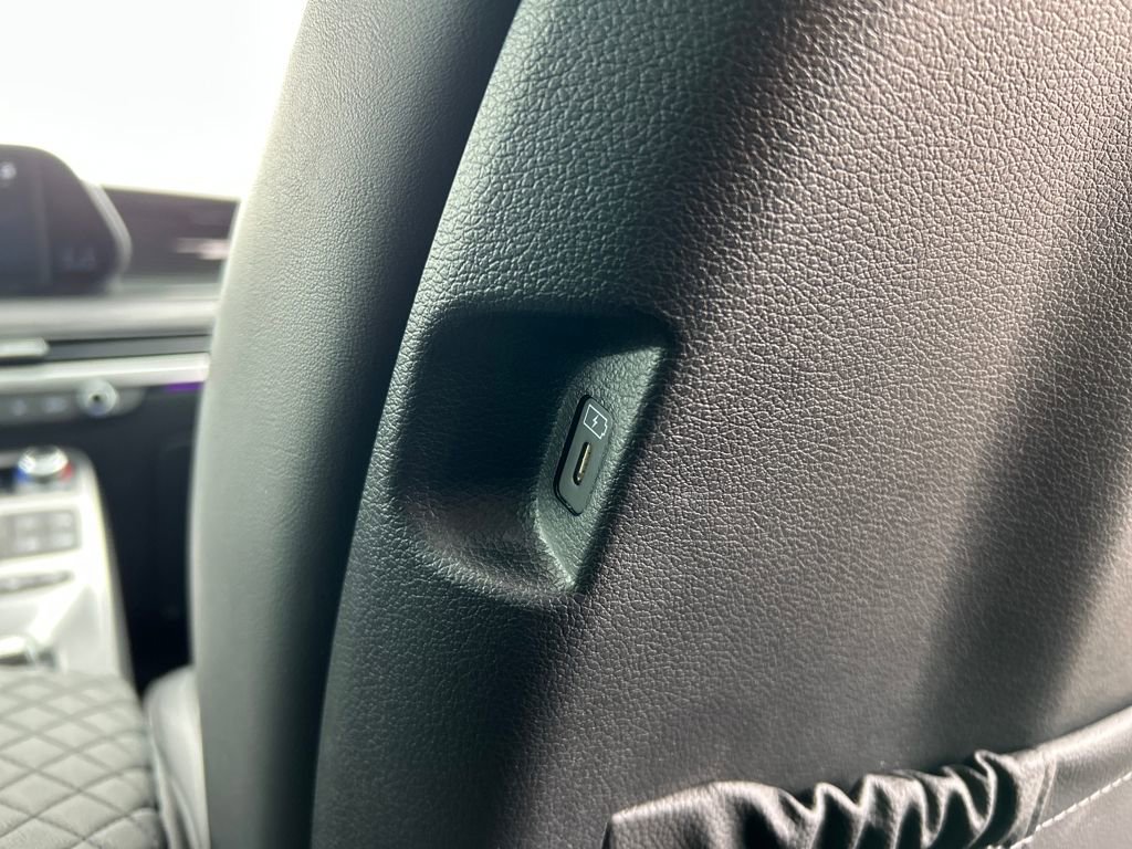 Used 2024 Hyundai Palisade Calligraphy image 30