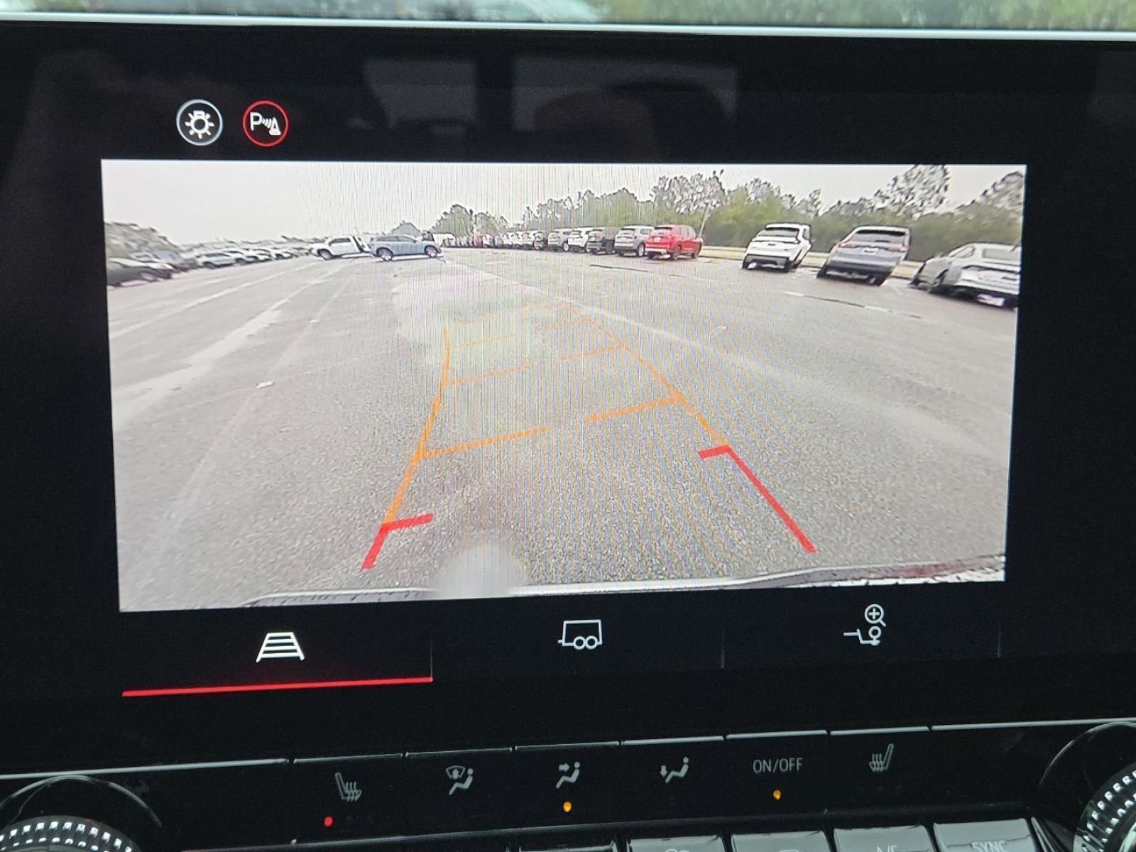 New 2026 GMC Canyon Elevation w/ Convenience Package image 7