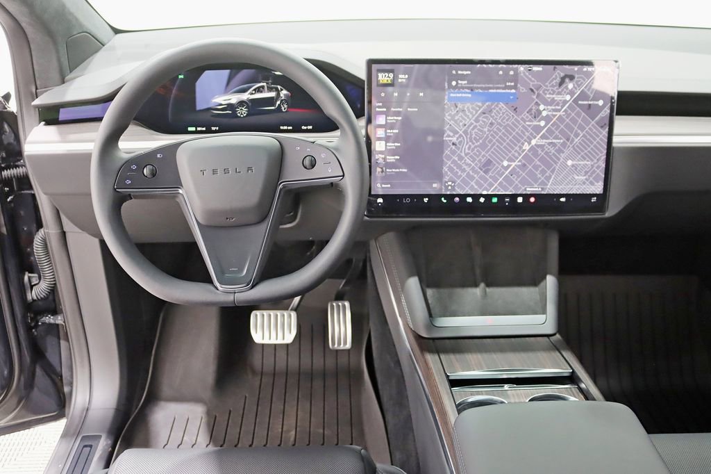 Used 2025 Tesla Model X AWD/4WD image 13
