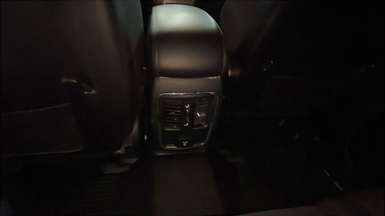 Used 2021 Jeep Grand Cherokee Laredo w/ Security & Convenience Group image 10