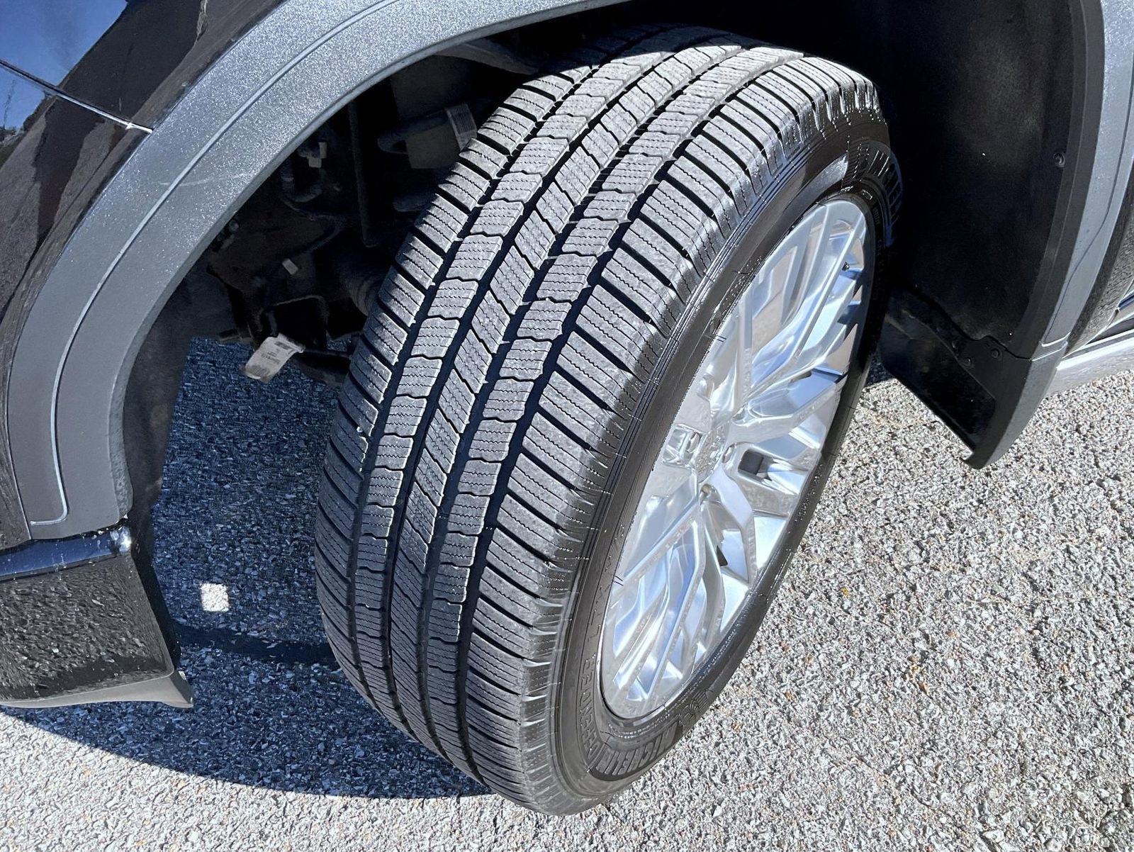 Used 2019 GMC Sierra 1500 Denali w/ Denali Ultimate Package image 24