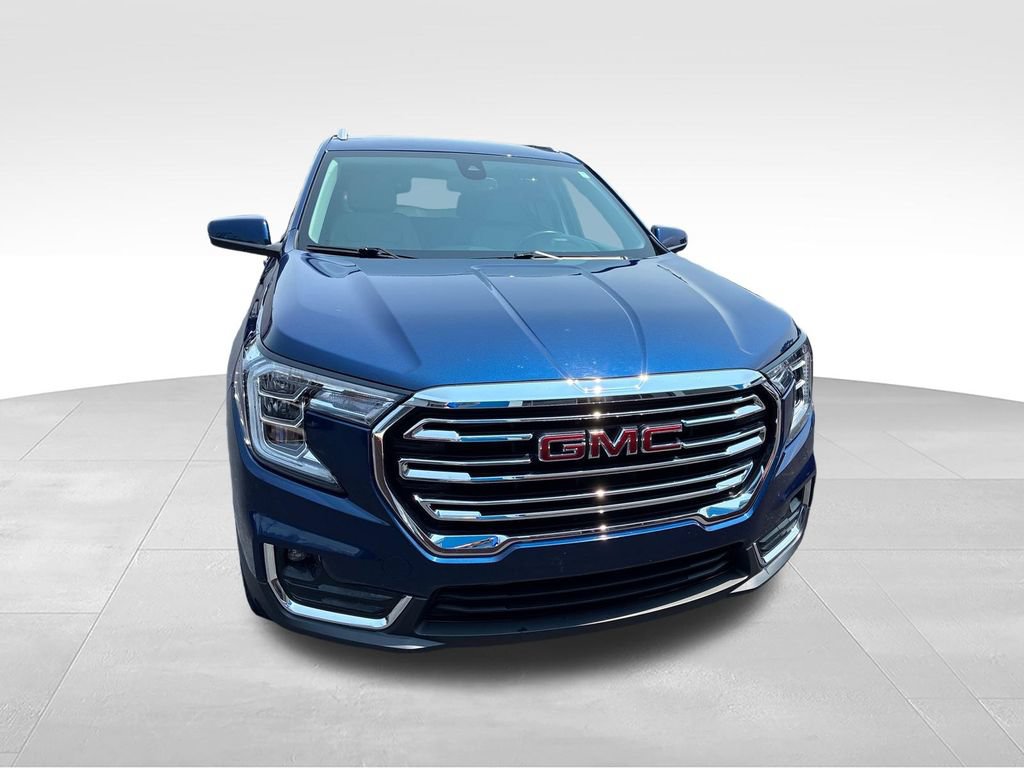 Used 2022 GMC Terrain SLT w/ Infotainment Package II FWD image 8