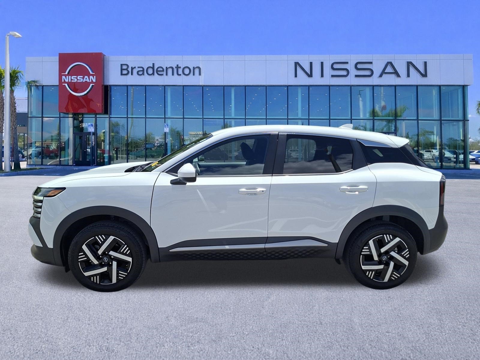 Certified 2025 Nissan Kicks SV FWD image 8