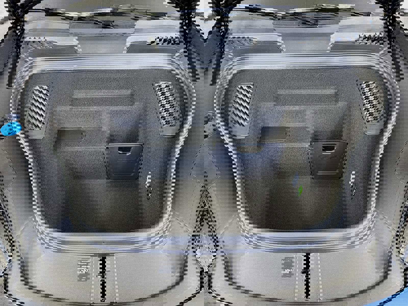 New 2025 Porsche Macan Turbo Electric image 32