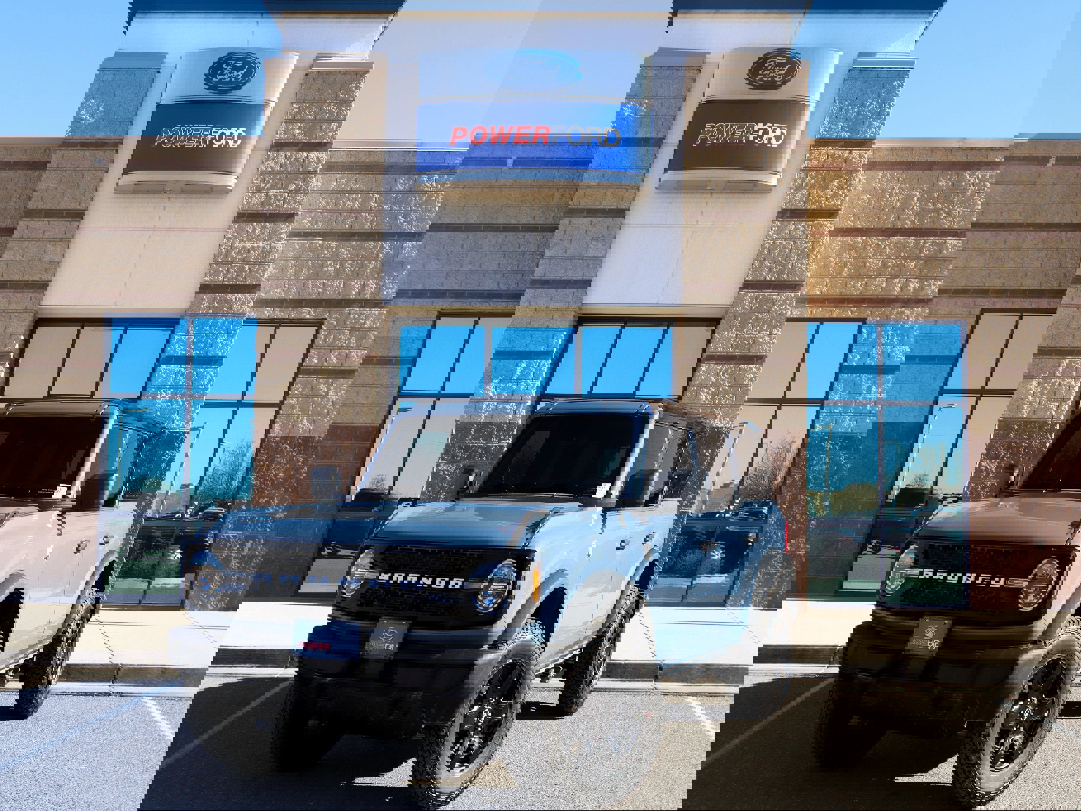 New 2025 Ford Bronco Big Bend image 2