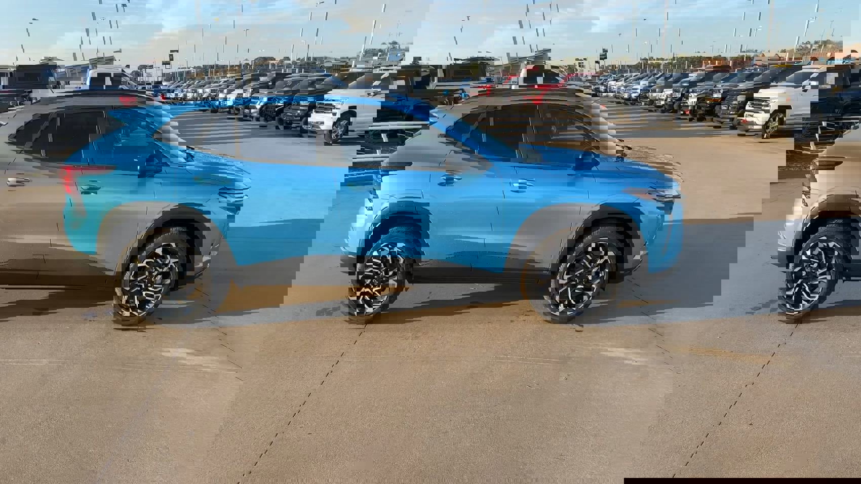 New 2026 Chevrolet Trax RS w/ Driver Confidence Package image 2