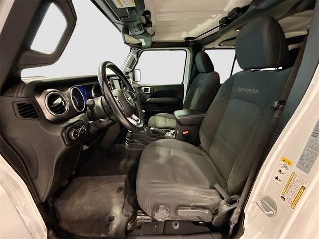 Used 2018 Jeep Wrangler Unlimited Sahara image 18