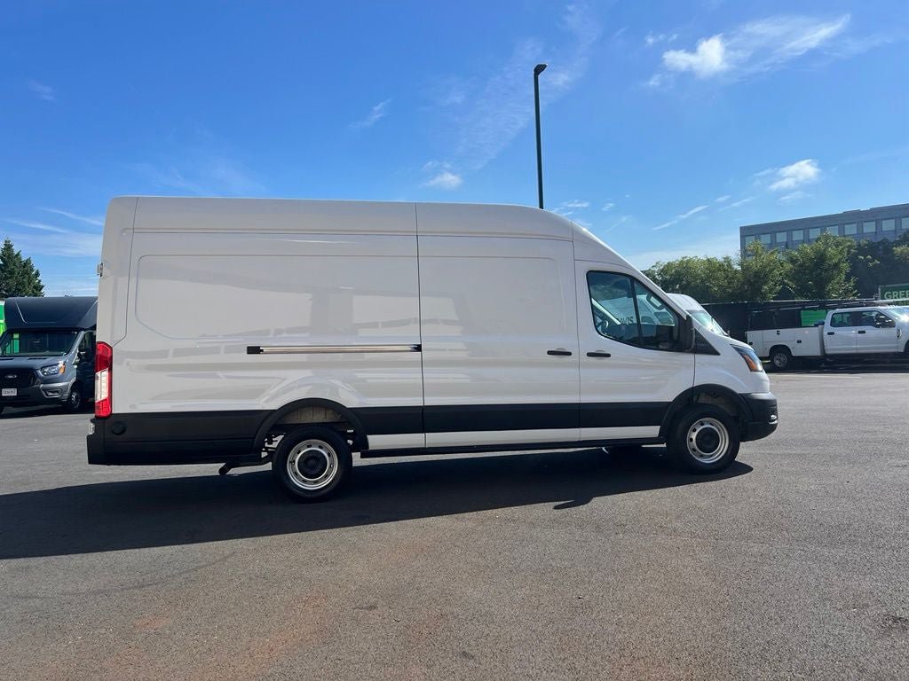 Used 2025 Ford Transit 250 148 High Roof Extended RWD image 8
