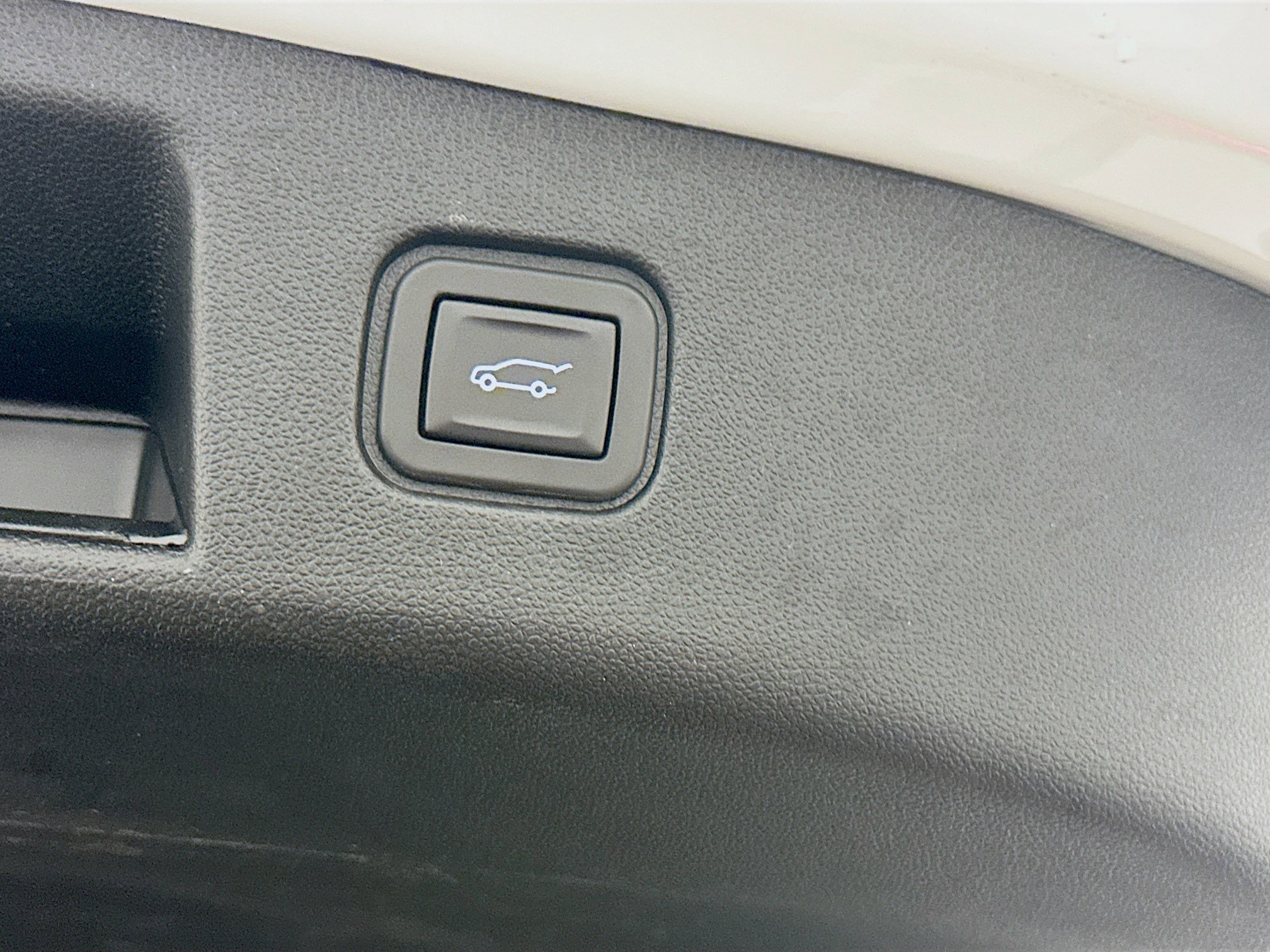 Used 2024 Chevrolet Blazer EV LT AWD/4WD image 31