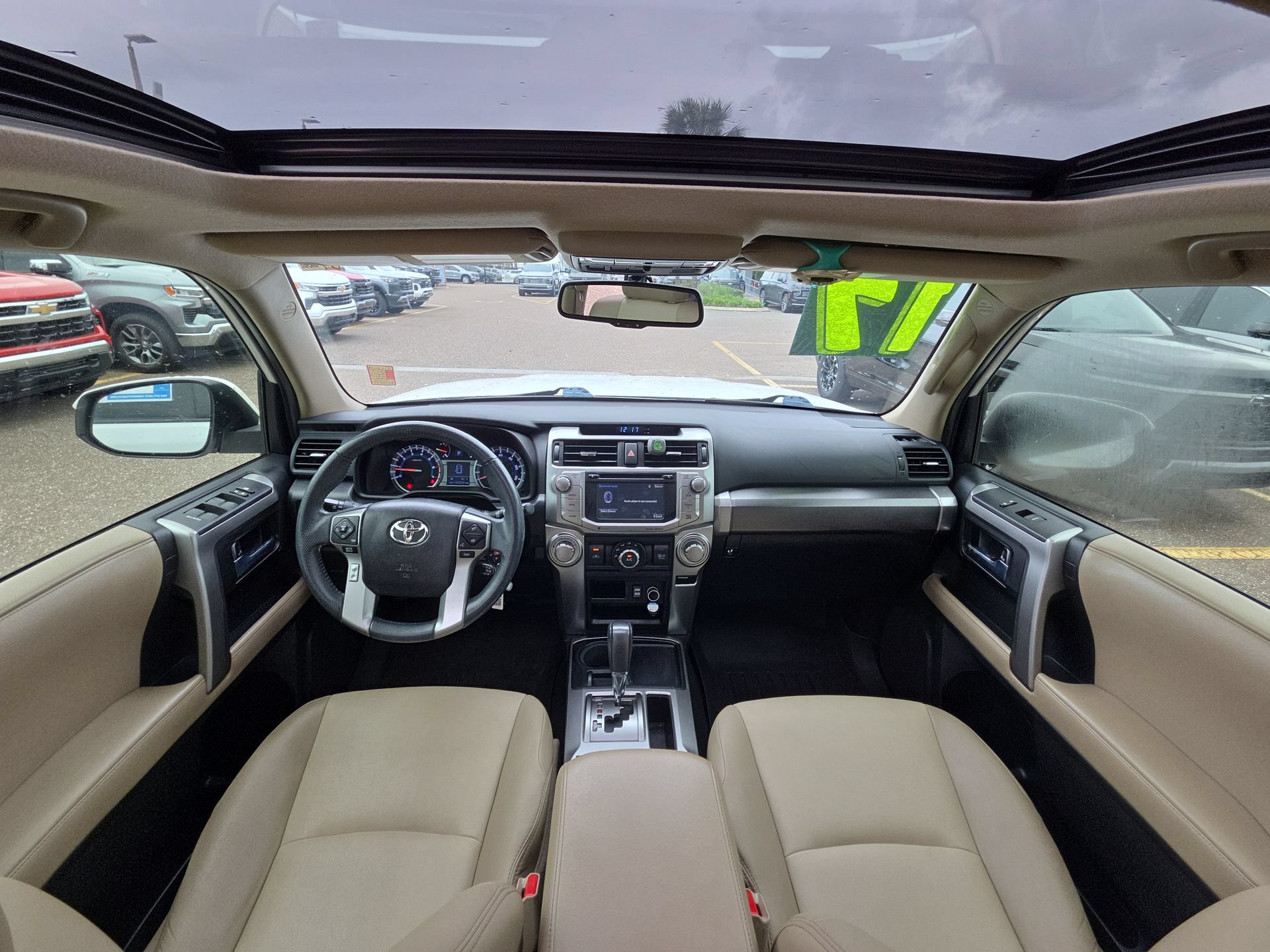 Used 2017 Toyota 4Runner SR5 Premium RWD image 18