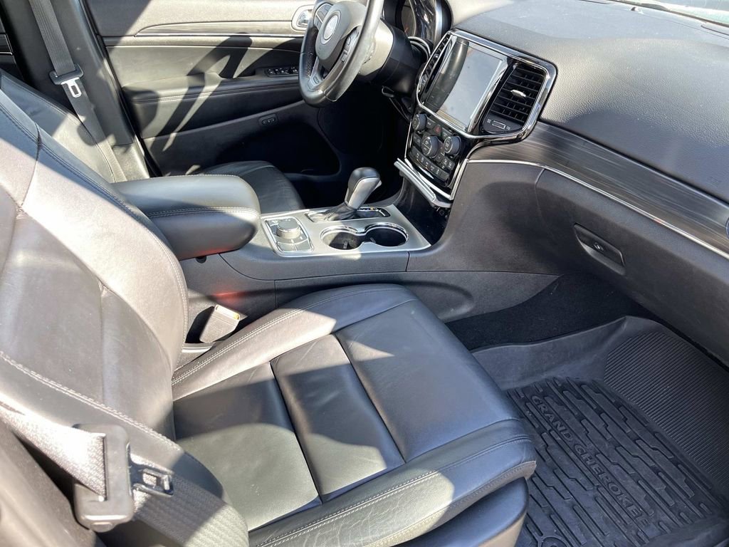 Used 2019 Jeep Grand Cherokee Limited w/ Trailer Tow Group IV image 23
