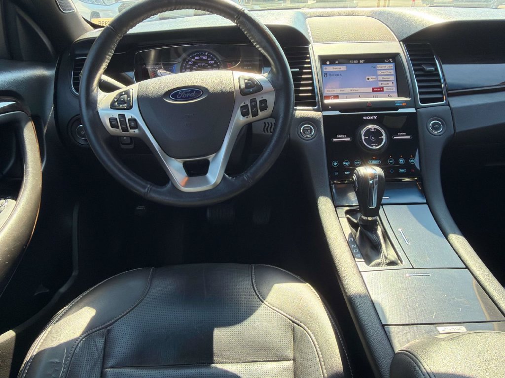 Used 2019 Ford Taurus Limited FWD image 12