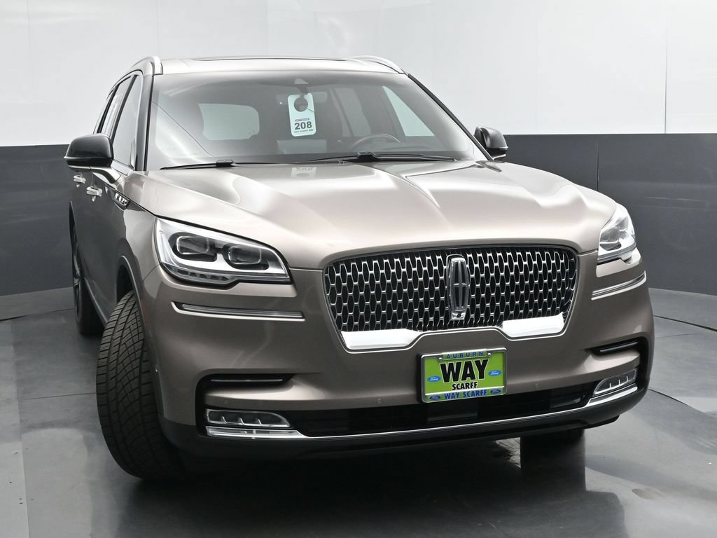 Used 2020 Lincoln Aviator Reserve w/ Equipment Group 202A AWD/4WD image 37