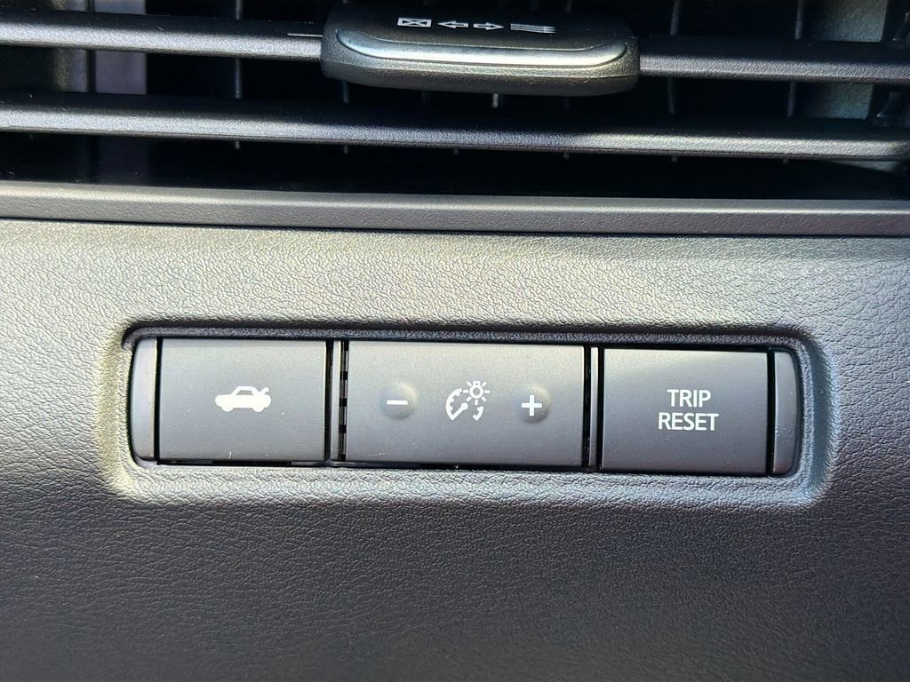 New 2025 Nissan Altima 2.5 SR w/ SR Premium Package image 10