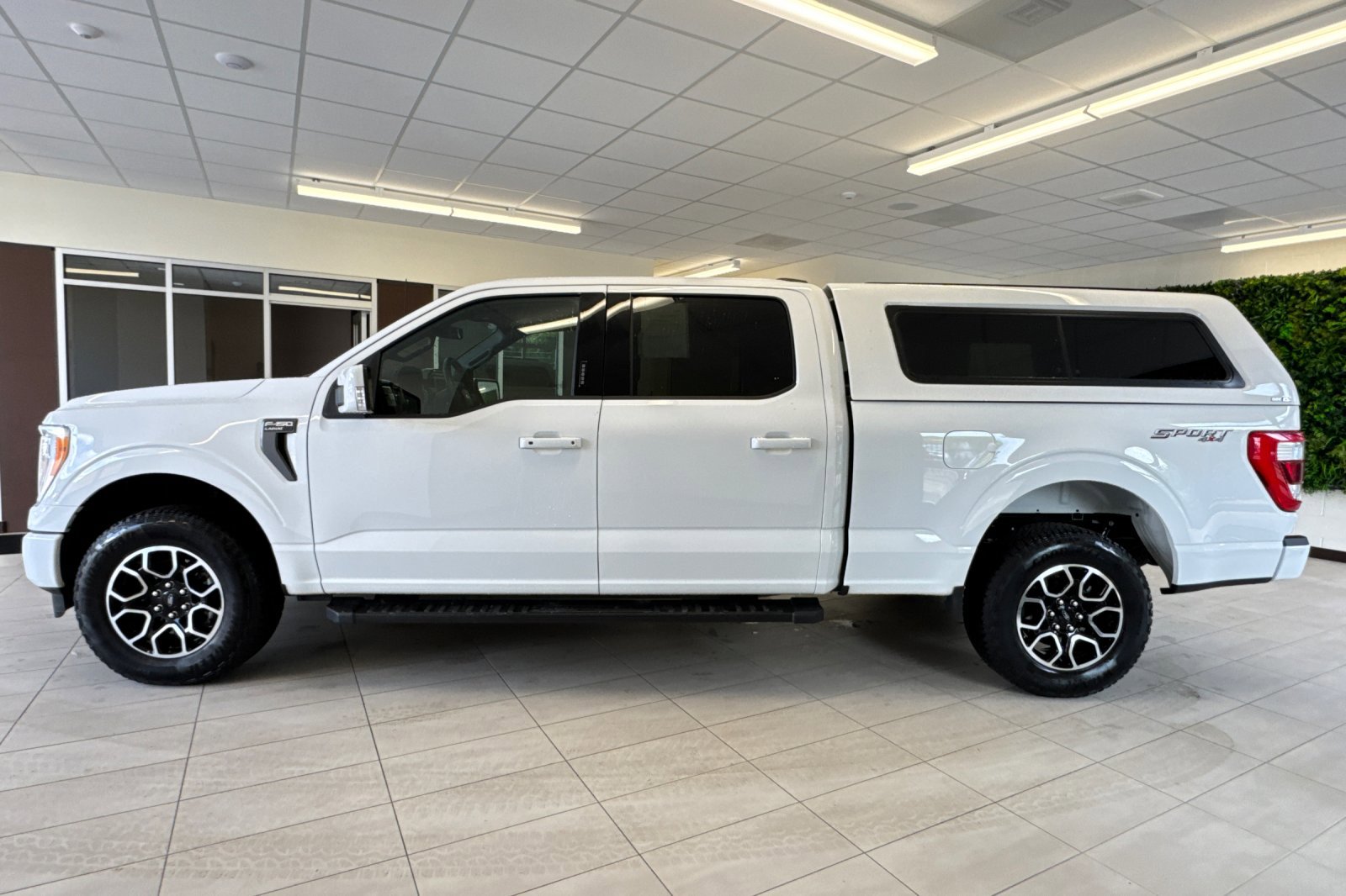 Used 2023 Ford F150 Lariat AWD/4WD image 7