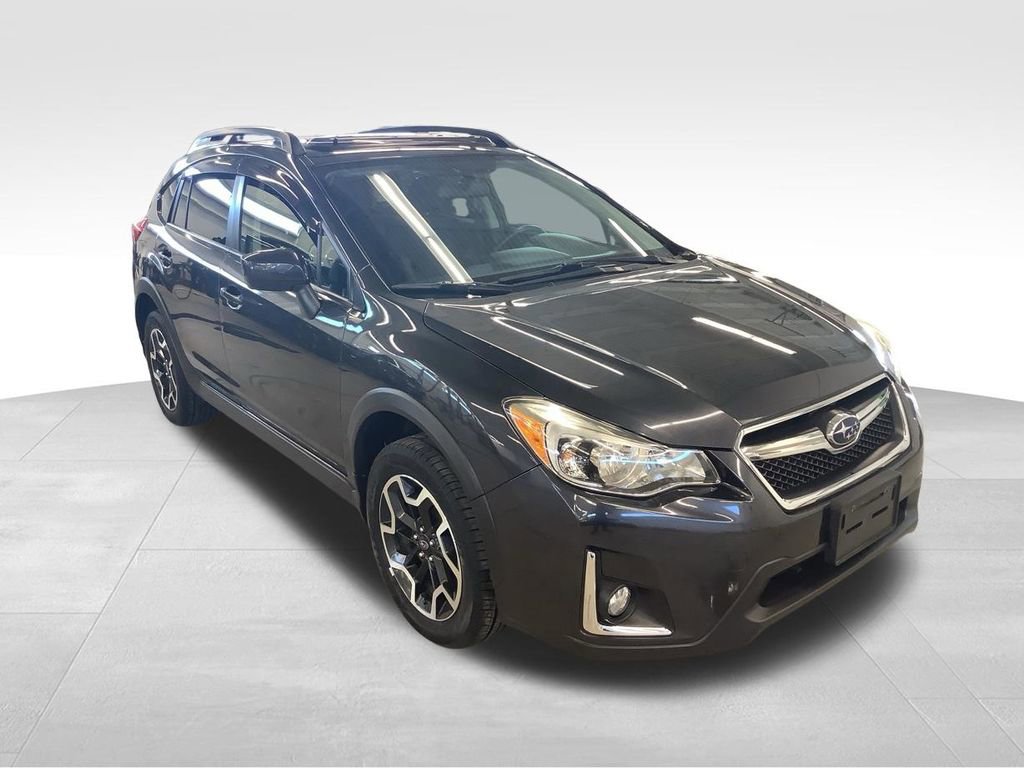 Used 2016 Subaru Crosstrek 2.0i Premium w/ Moonroof Package image 3