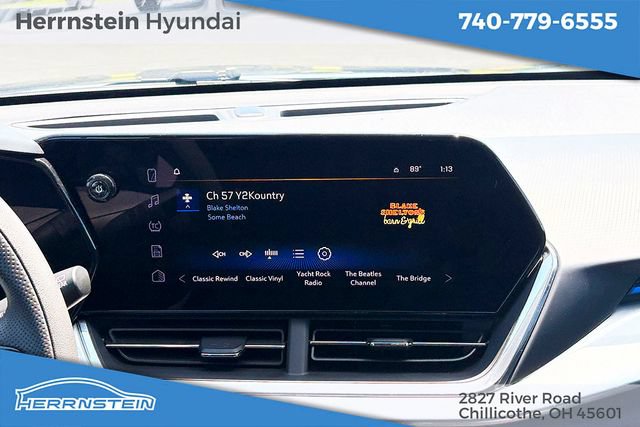 Used 2025 Chevrolet Trax LT FWD image 9