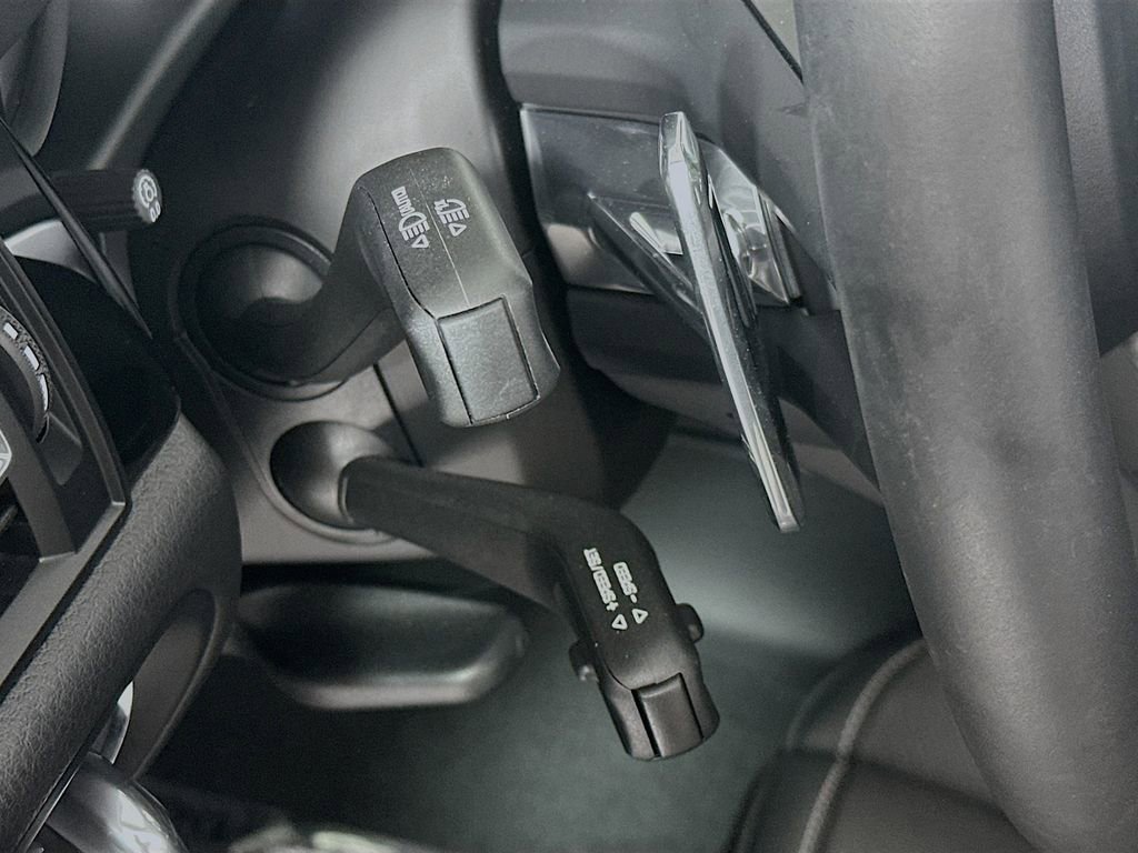 New 2026 Porsche Macan Turbo AWD/4WD image 11