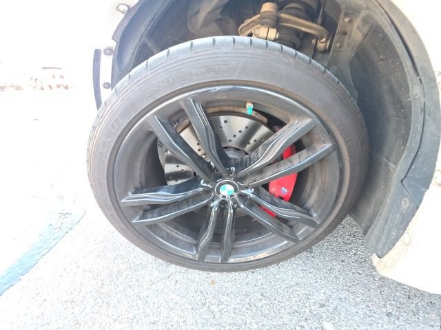 Used 2017 BMW X6 M AWD/4WD image 42