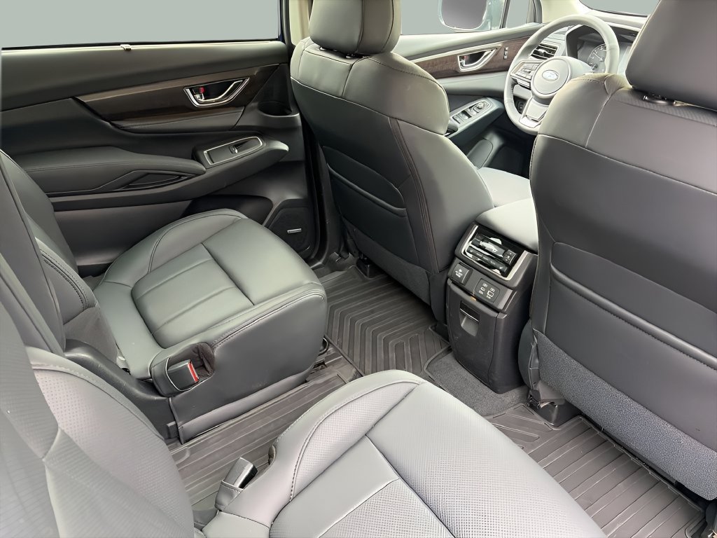 Used 2026 Subaru Ascent Touring AWD/4WD image 16