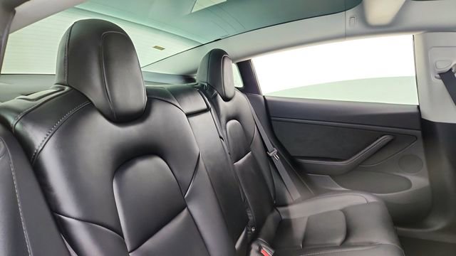 Used 2023 Tesla Model 3 Performance image 25