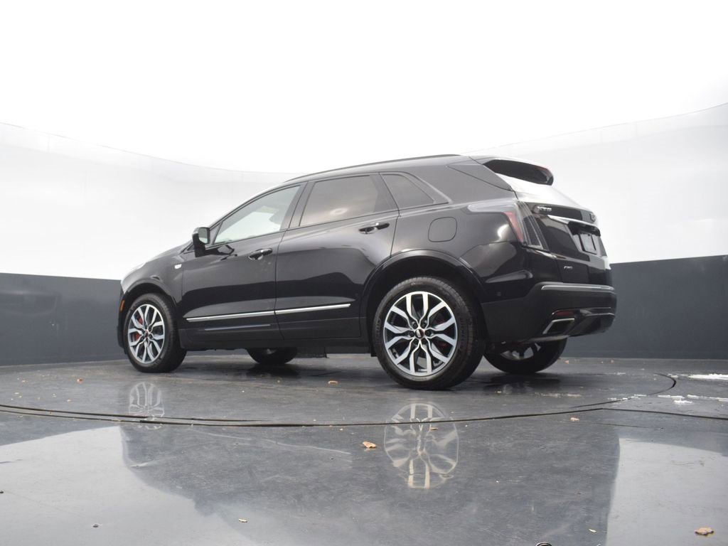 Certified 2024 Cadillac XT5 Sportv w/ LPO, Red Accent Package image 51