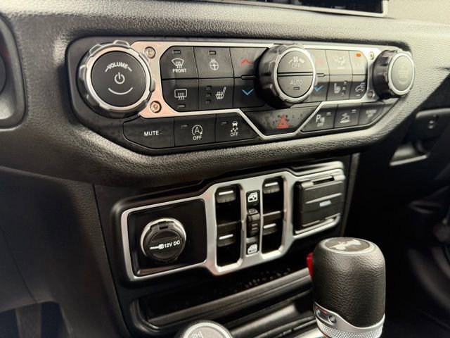 Used 2024 Jeep Wrangler Sport S image 24