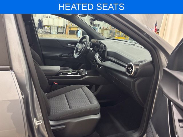 Used 2026 Chevrolet Equinox LT AWD/4WD image 14