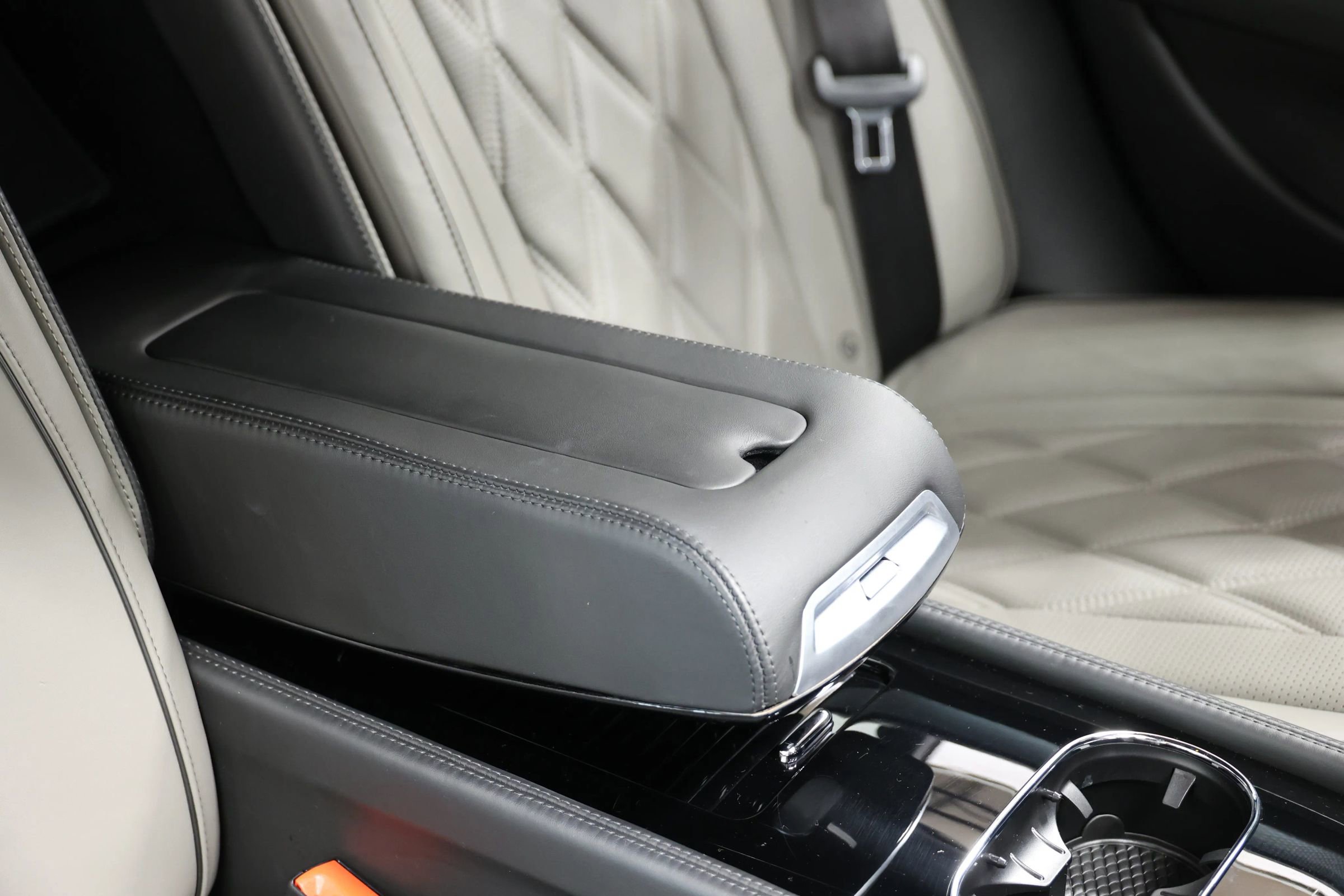 Used 2014 Bentley Flying Spur W12 image 66