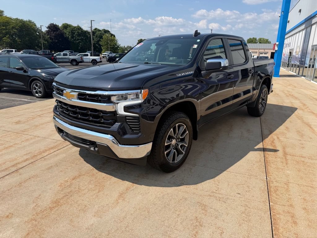 Certified 2024 Chevrolet Silverado 1500 LT AWD/4WD image 7