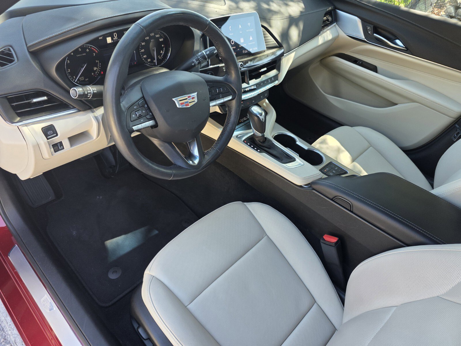 Used 2021 Cadillac CT4 Premium Luxury RWD image 12