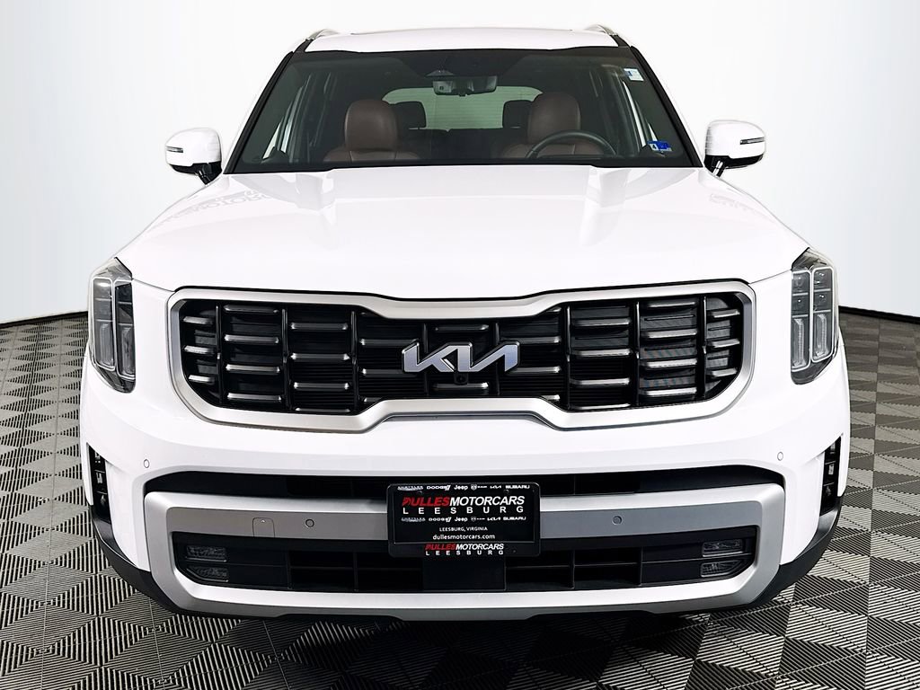Used 2025 Kia Telluride SX Prestige AWD/4WD image 2