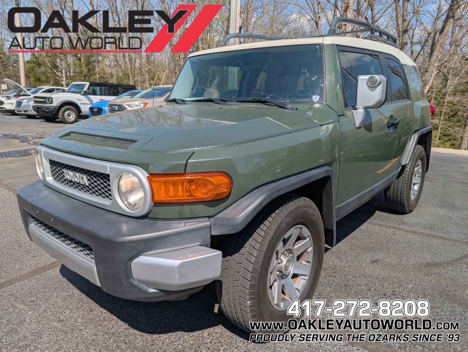 Used 2014 Toyota FJ Cruiser 2WD w/ Convenience Package image 1
