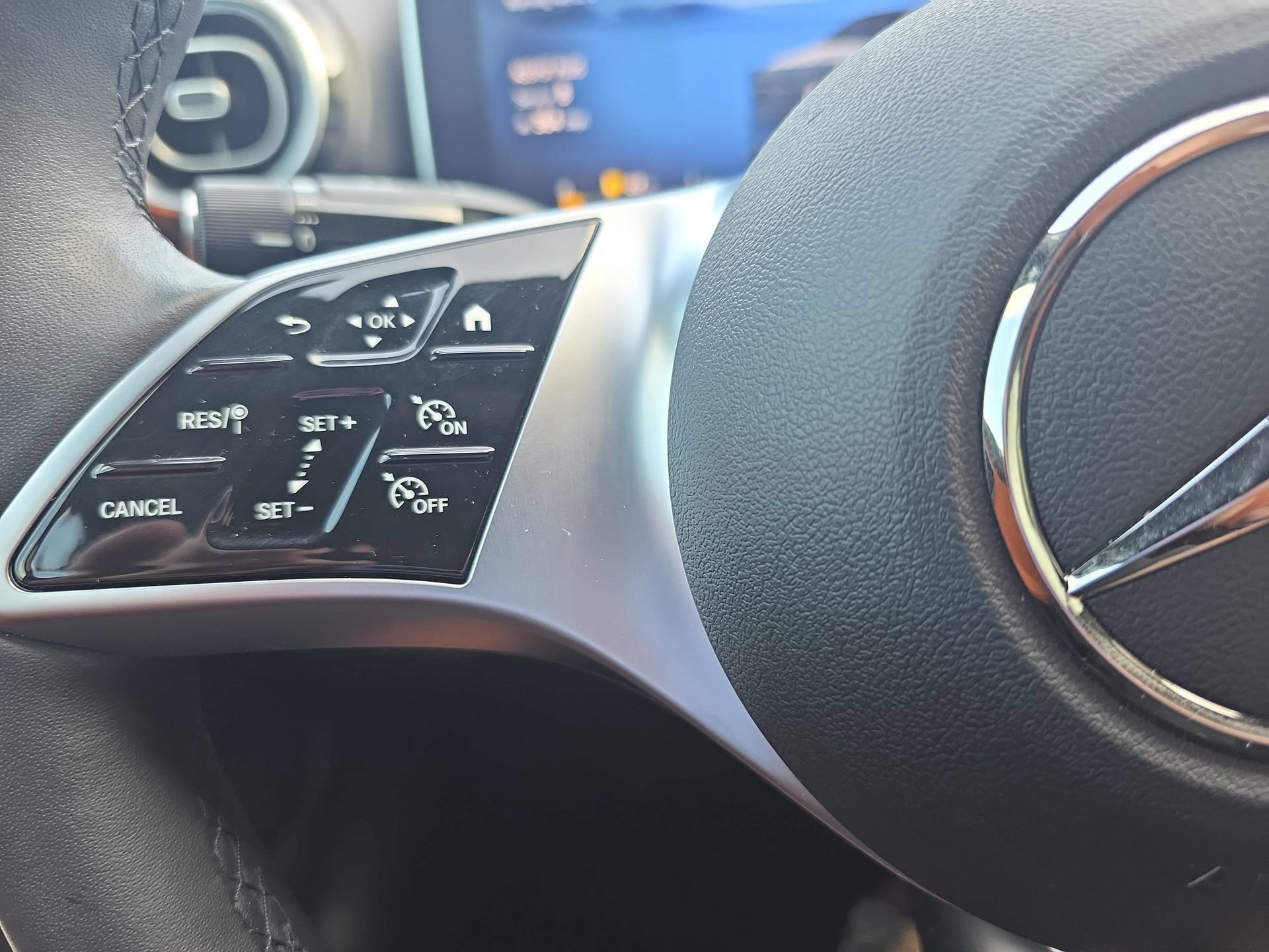 Used 2023 Mercedes-Benz C 300 Sedan image 17