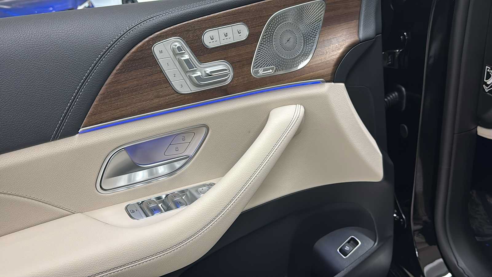 New 2026 Mercedes-Benz GLE 450 4MATIC image 15