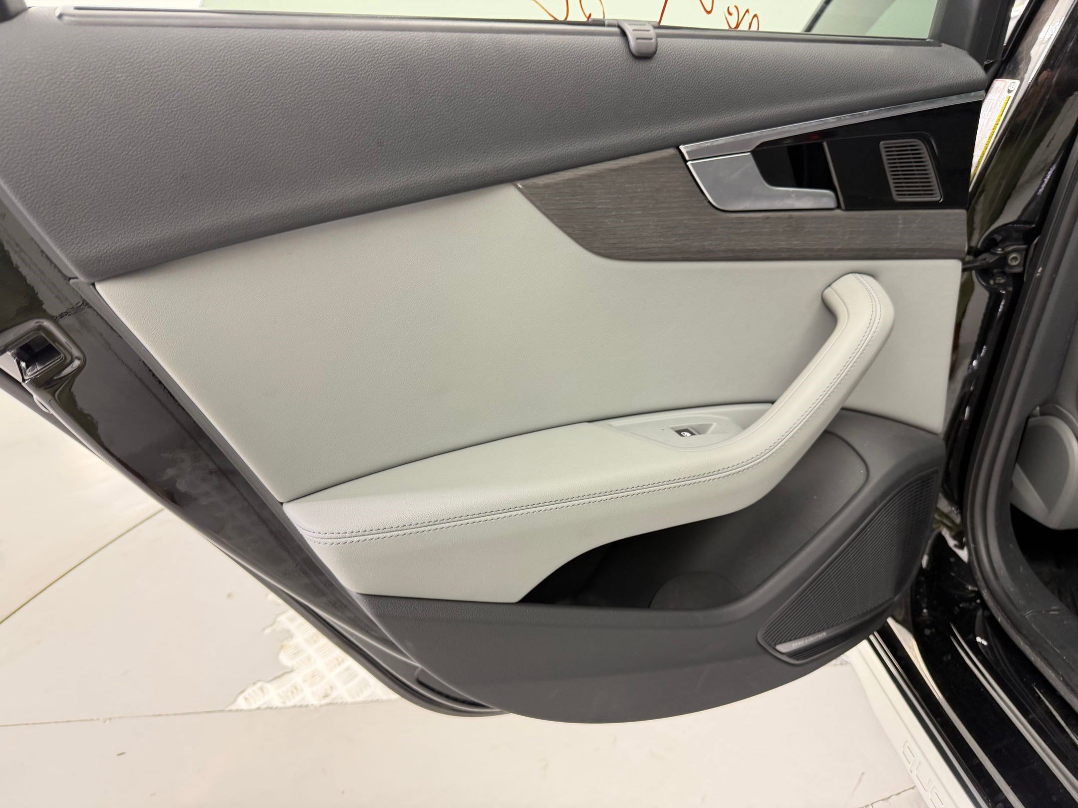 Certified 2024 Audi A4 2.0T allroad Premium Plus w/ Premium Plus Package image 21