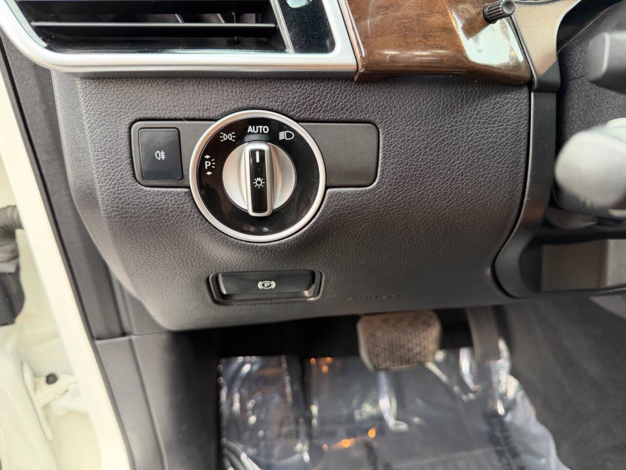 Used 2017 Mercedes-Benz GLS 450 4MATIC w/ Premium Package image 29