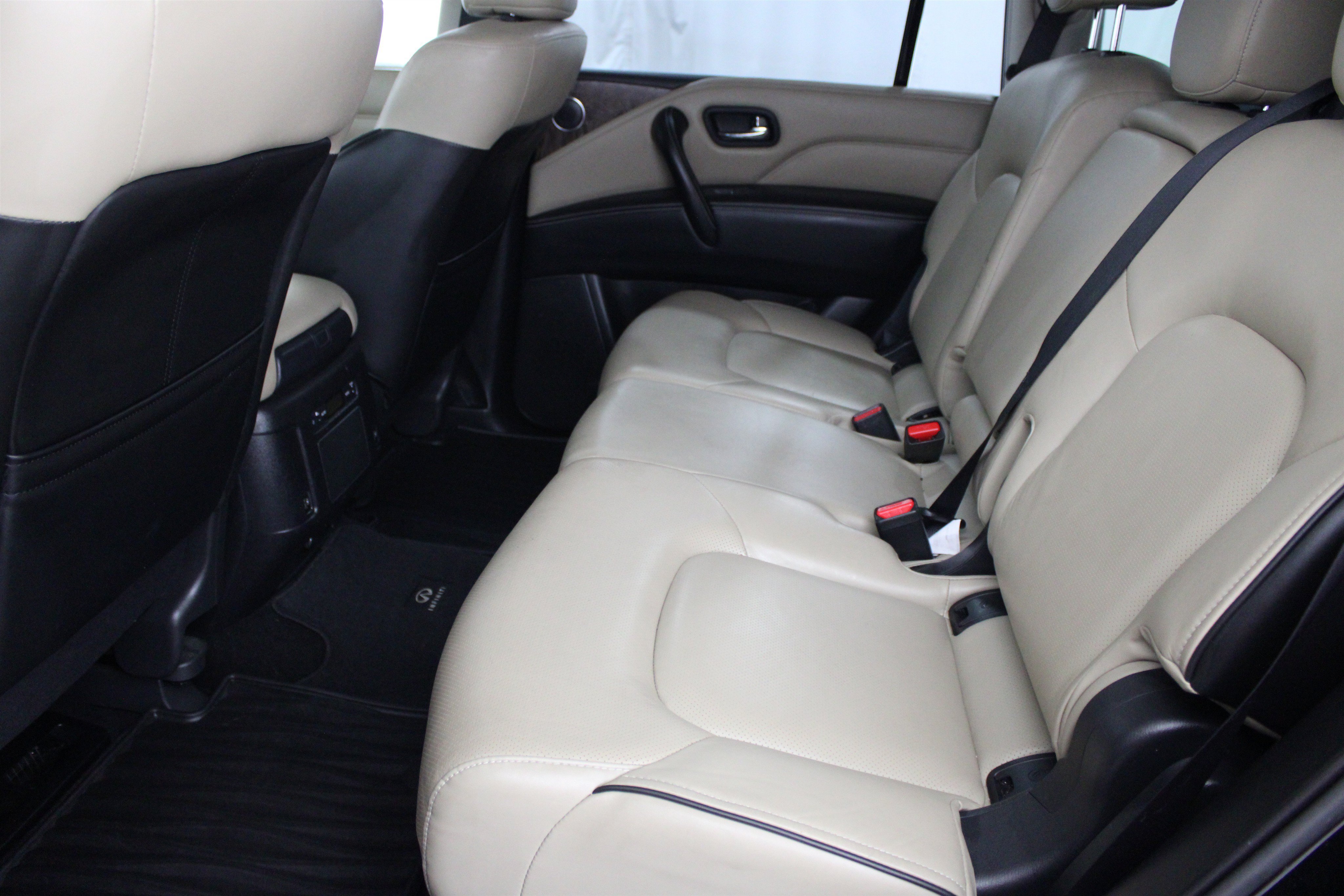 Used 2022 INFINITI QX80 Premium Select w/ All-Season Package RWD image 24