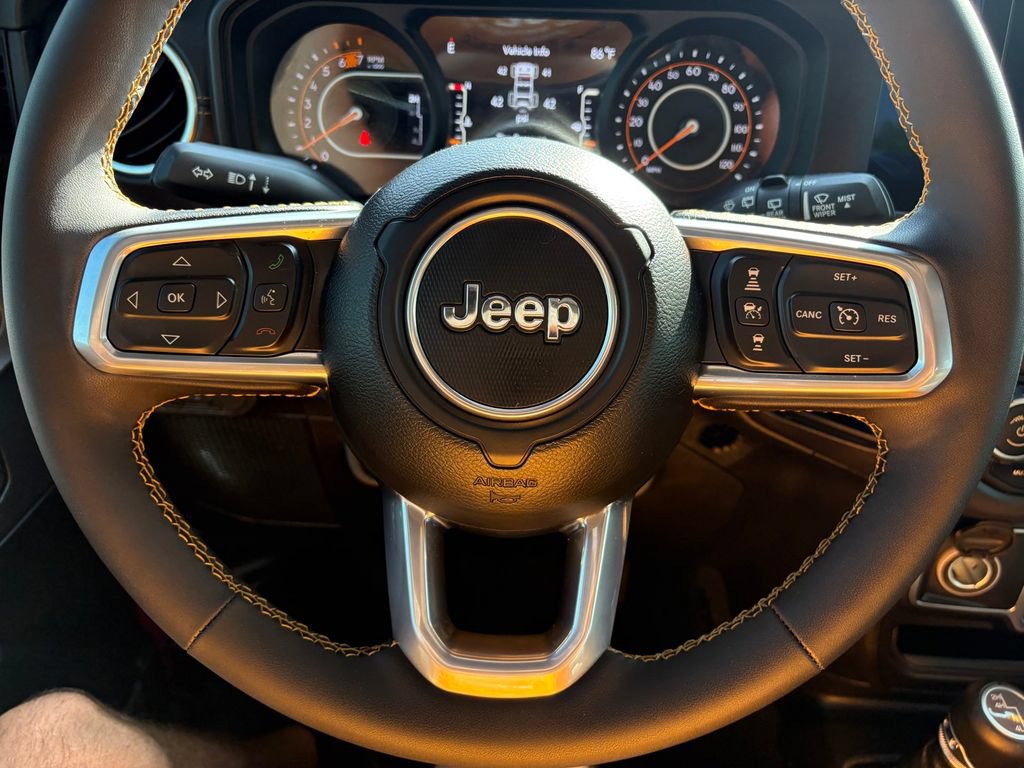 Used 2024 Jeep Wrangler Unlimited Sahara w/ Safety Group AWD/4WD image 17