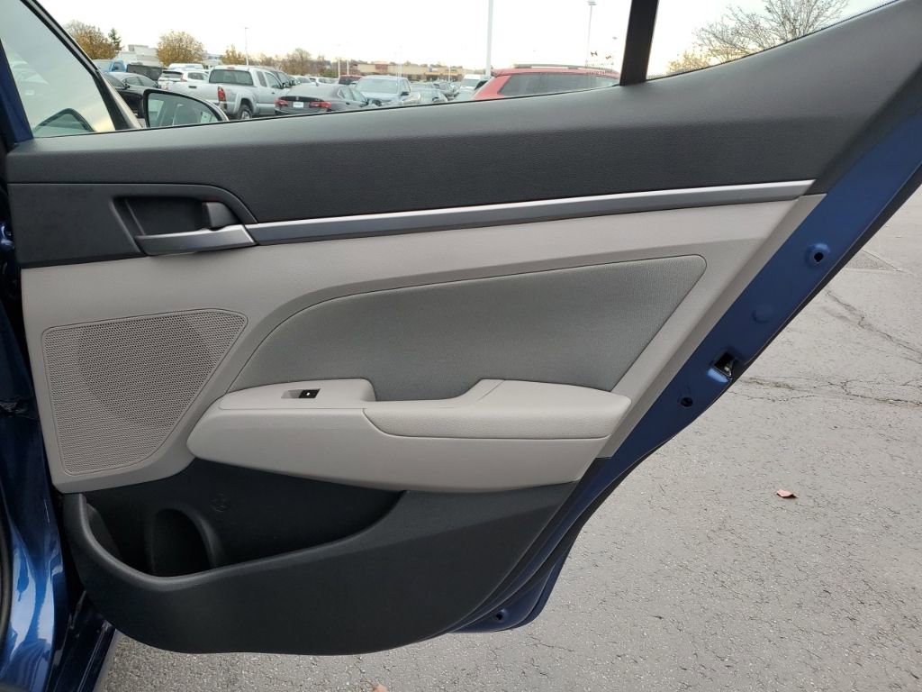 Used 2018 Hyundai Elantra SEL image 35