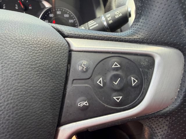 Used 2023 GMC Acadia SLE FWD image 16