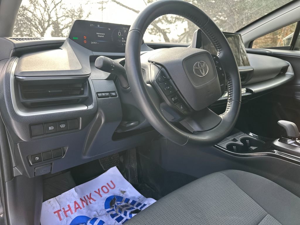 Used 2024 Toyota Prius LE image 6