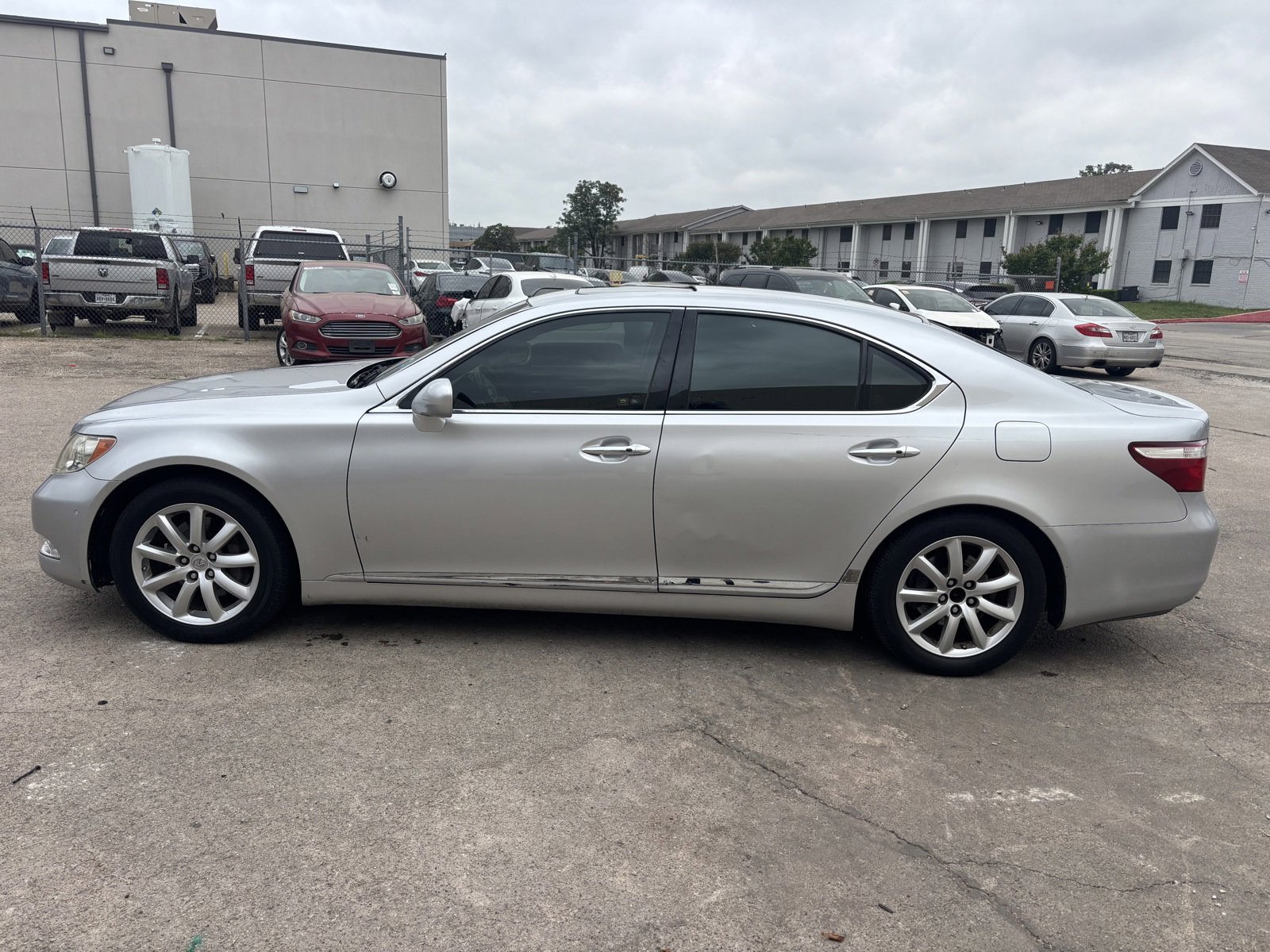Used 2008 Lexus LS 460 image 7