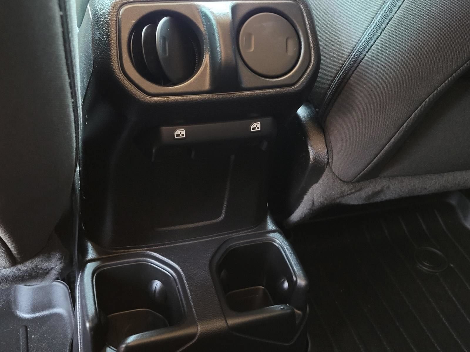Used 2021 Jeep Gladiator Sport AWD/4WD image 18