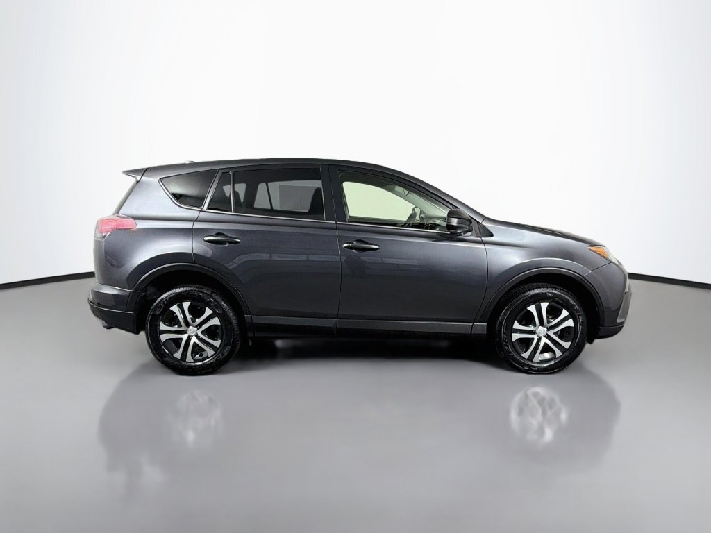 Used 2018 Toyota RAV4 LE w/ All Weather Liner Package AWD/4WD image 9