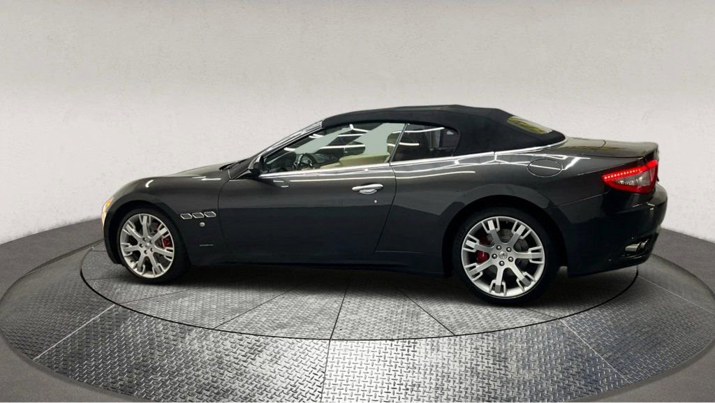 Used 2015 Maserati GranTurismo Convertible image 4