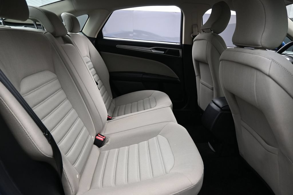Used 2018 Ford Fusion S FWD image 21