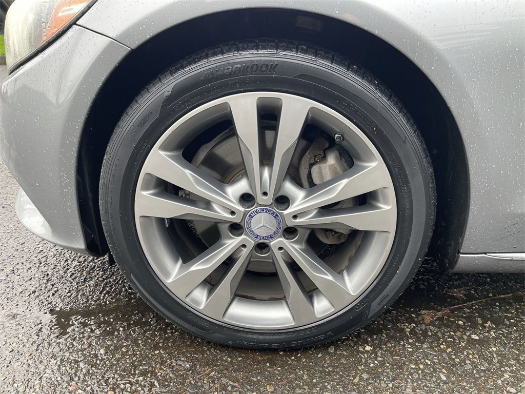 Used 2015 Mercedes-Benz C 300 Sedan image 33