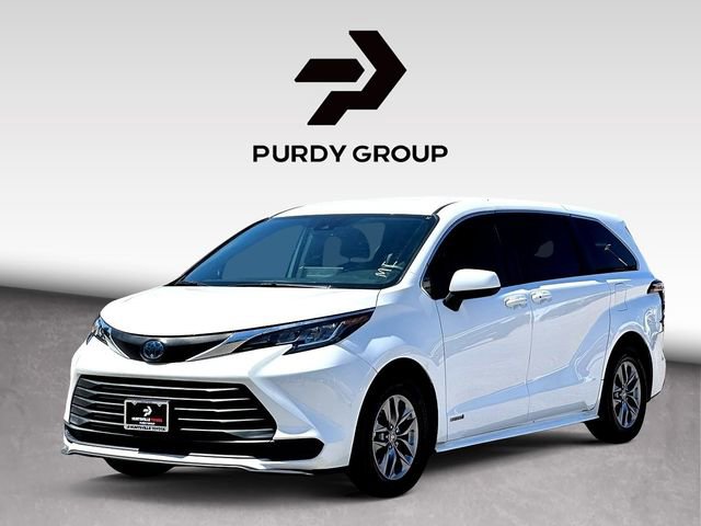 Used 2021 Toyota Sienna LE image 4