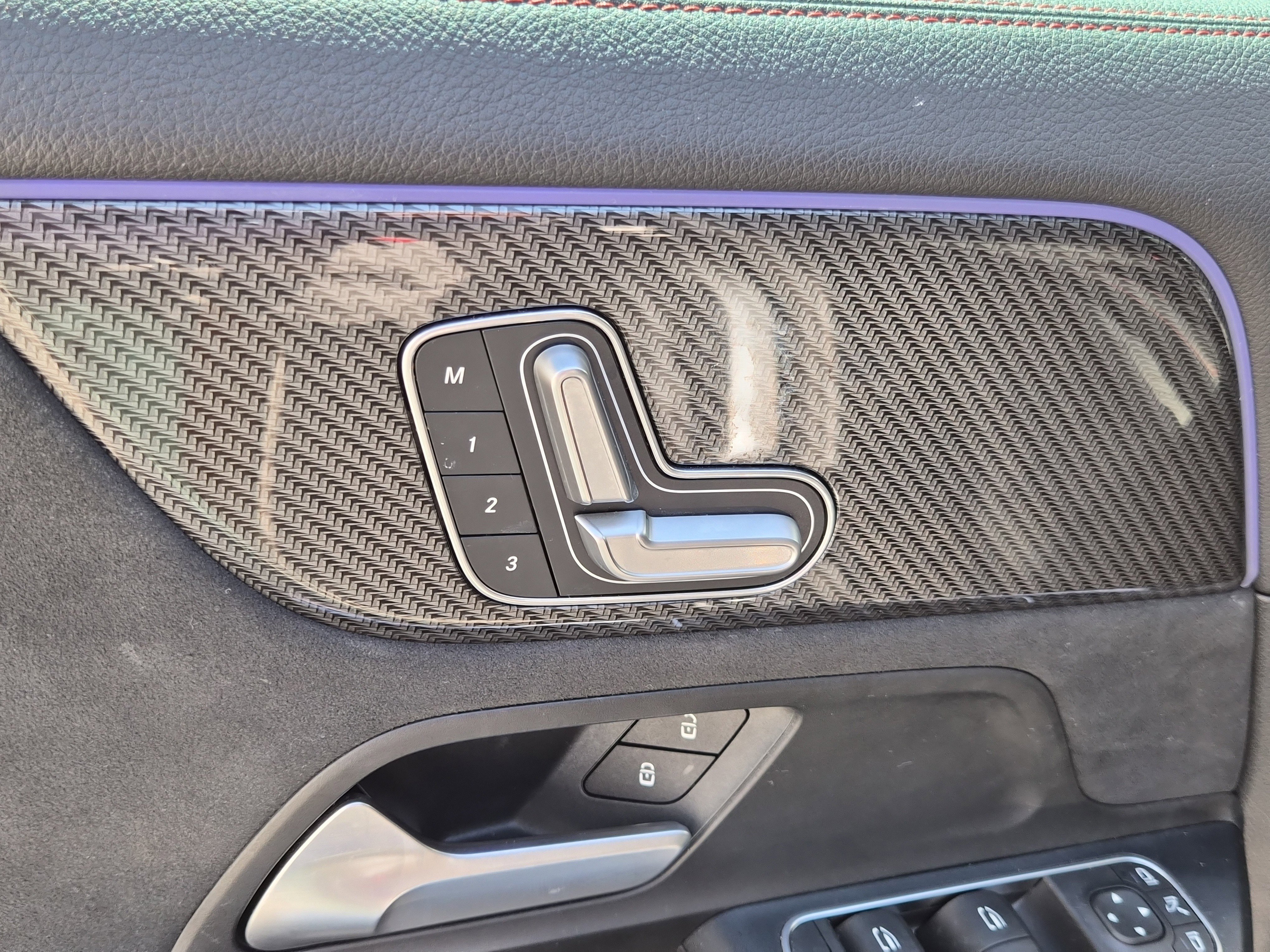 Used 2022 Mercedes-Benz GLA 35 AMG 4MATIC w/ Premium Package Lite image 18